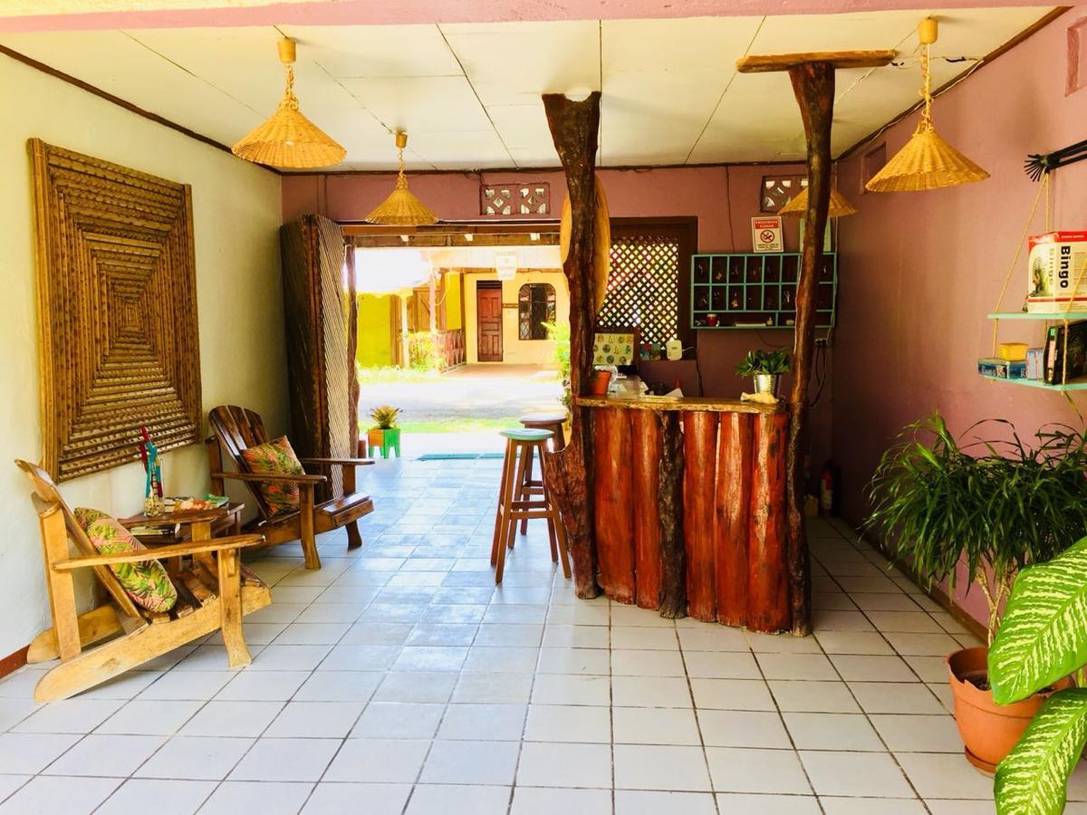 Cabinas Palmer Makanda Cahuita Exterior photo